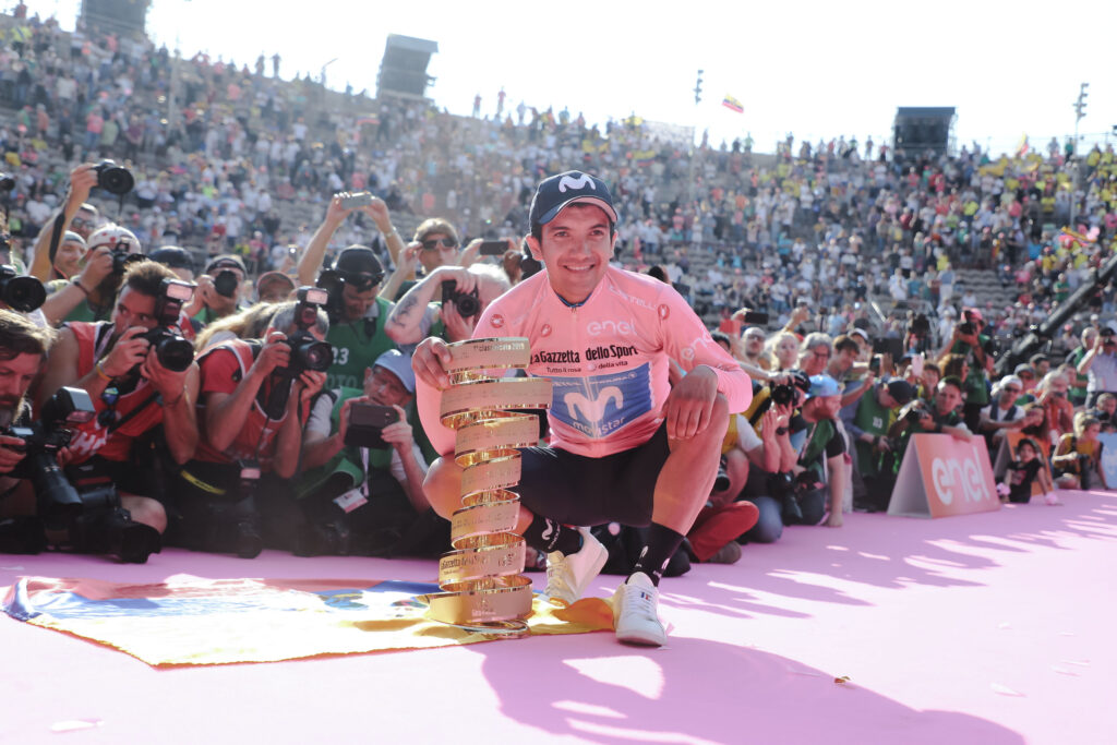 Richard Carapaz en 2019 cuando se proclamo campeón del Giro de Italia, una de las grandes vueltas de ciclismo. Foto: Archivo EL COMERCIO